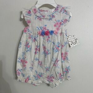 Little Me  Romper with  hat  Super Soft Cotton NEW WITH TAGS Size 6 Months